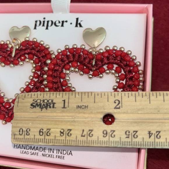Piper K  gold tone beaded Red heart shaped earrings - Picture 5 of 6